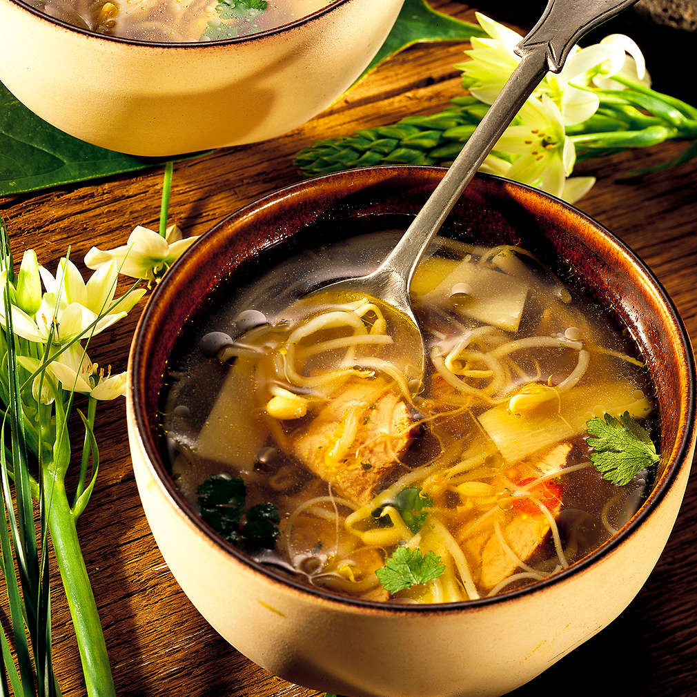 Zobrazit Nudlová polévka Bangkok receptů