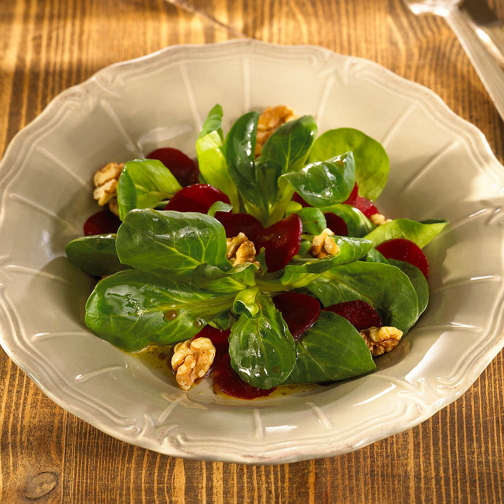 Abbildung des Rezepts Rote-Bete-Salat mit Walnüssen