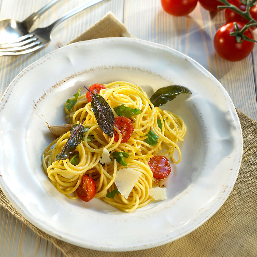 Abbildung des Rezepts Spaghetti mit Salbei und Tomaten