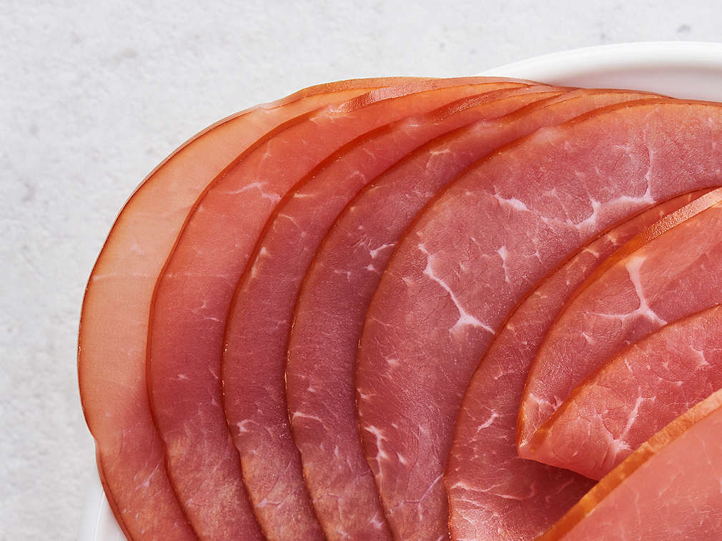 Svježa šunka od lososa u detaljnom prikazu