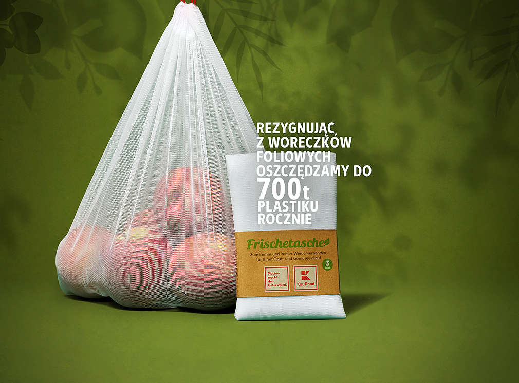 Torba Kaufland pozwalająca zachować świeżość produktów z informacją, że pozwala ona zmniejszyć roczne zużycie jednorazowych torebek foliowych nawet o 700 ton.