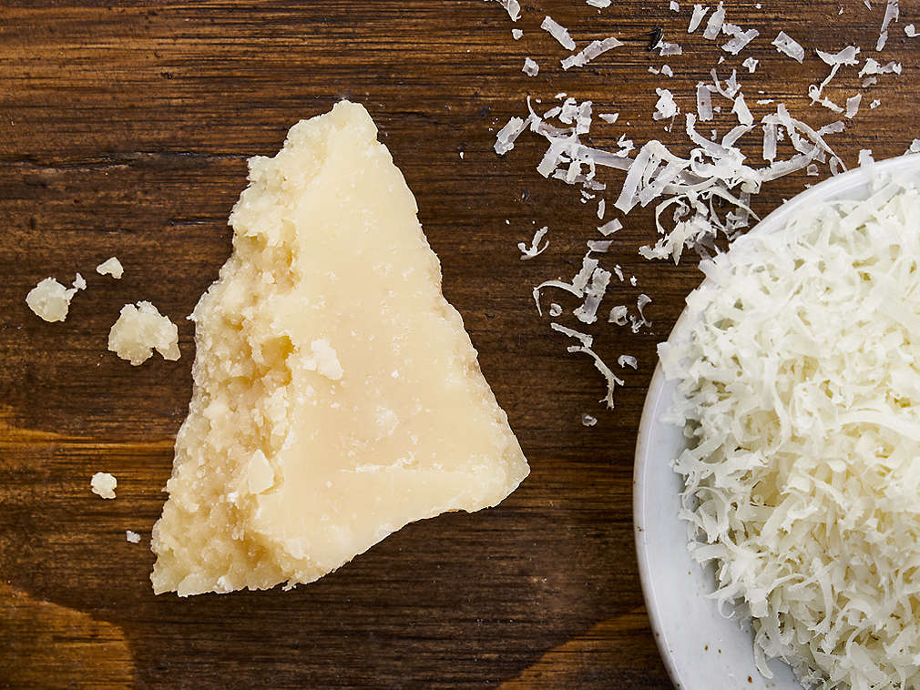 Frischer Parmesan in der Detailansicht