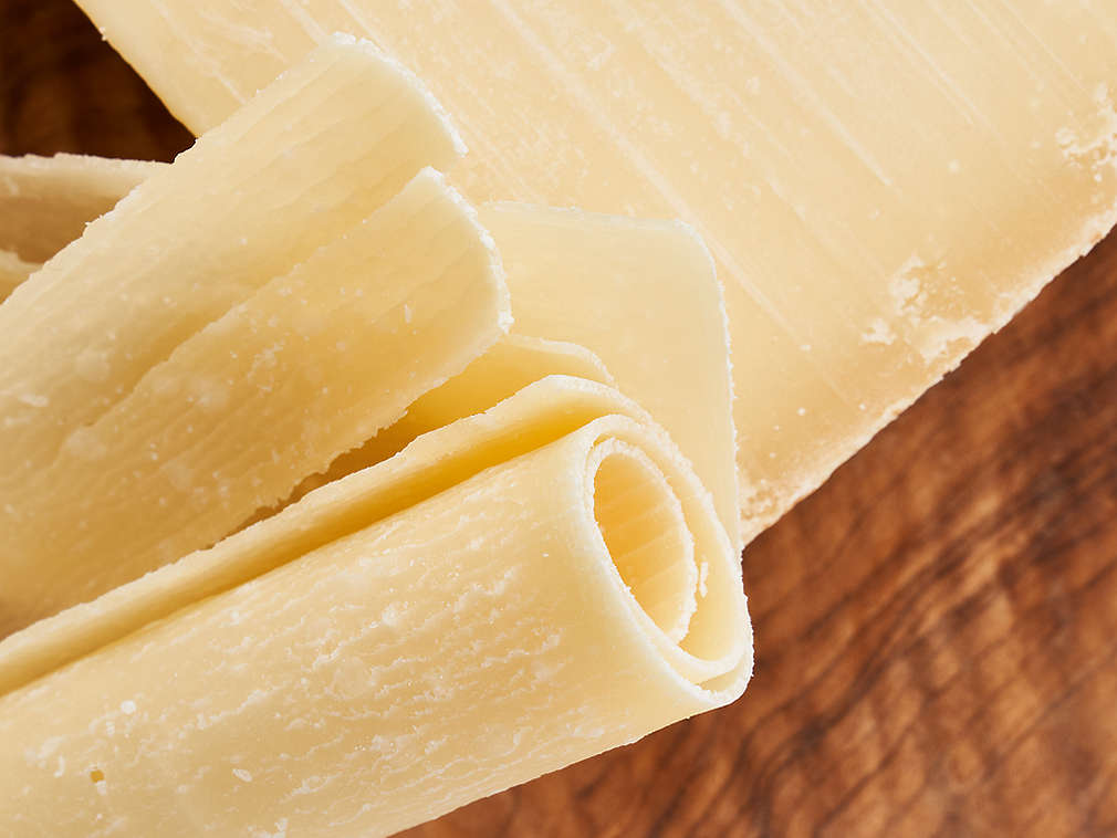 Detailný pohľad na čerstvý Hobelkäse