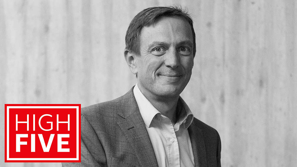 Logo: HIGH FIVE; Abbildung: Prof. Dr. Sven Bienert