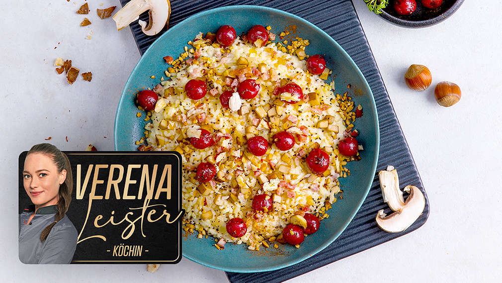 Champignonrisotto mit Haselnüssen und würzigen Sauerkirschen