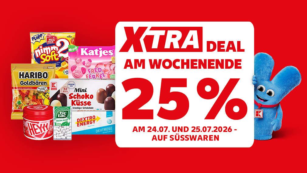 Schriftzug: XTRA DEAL ZUM WOCHENENDE, 25 %, AM 24.07. UND 25.07.2026 auf Süßwaren, Abbildung: Maskottchen und verschiedene Artikel