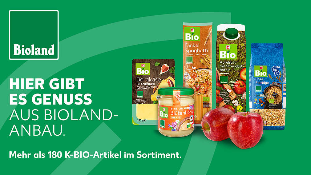 Verschiedene Artikel von K-BIO Bioland vor grünem HIntergrund; Logo: Bioland
