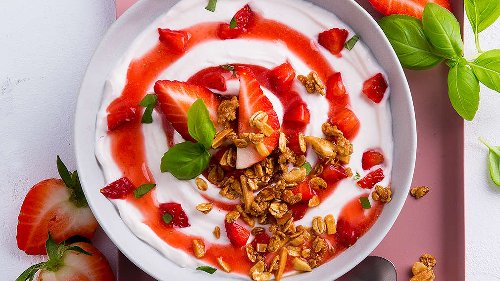 Abbildung des Rezepts: Erdbeerquark mit Knusperextra