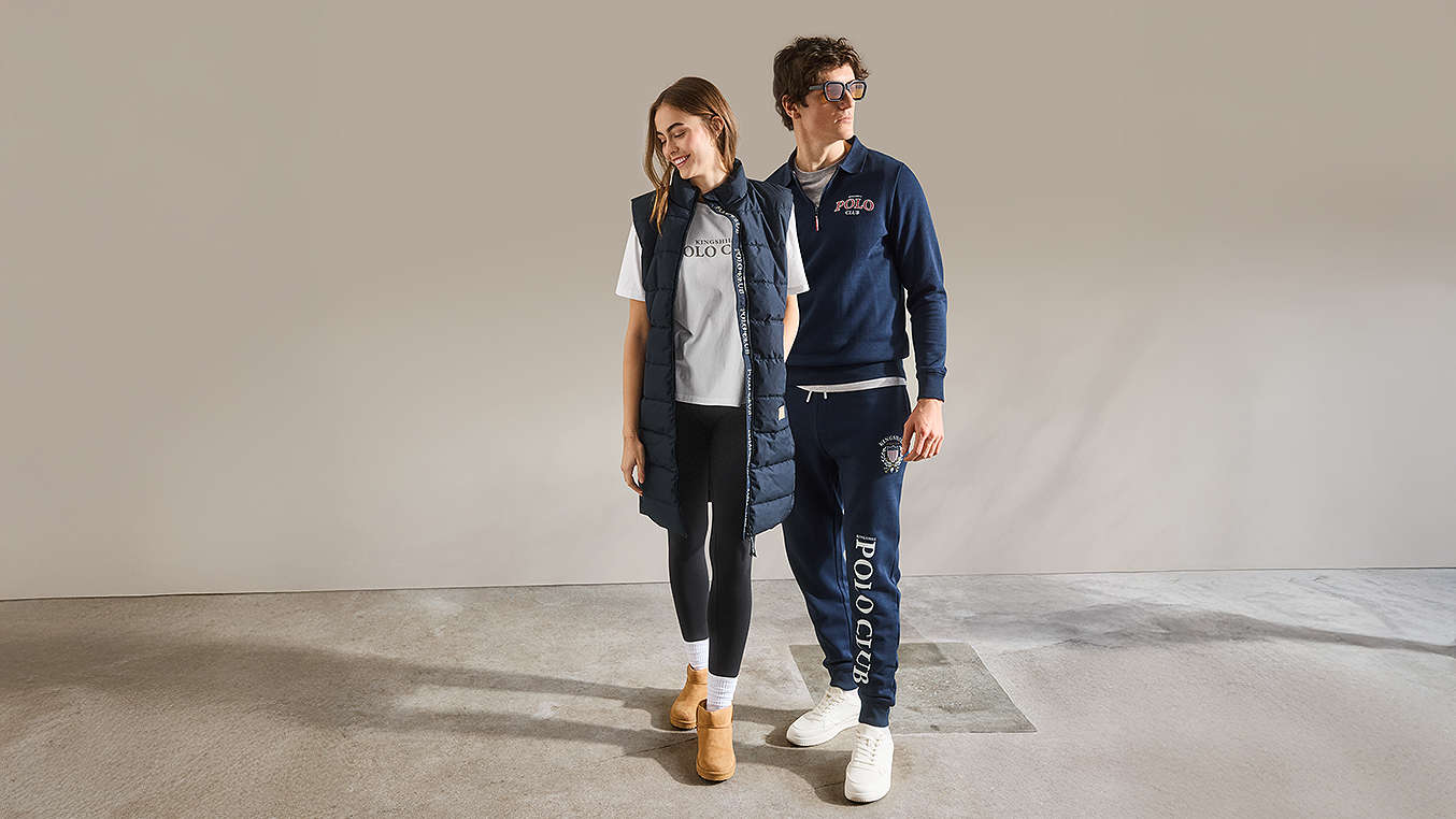 Zwei Personen in Bekleidung von KINGSHILL