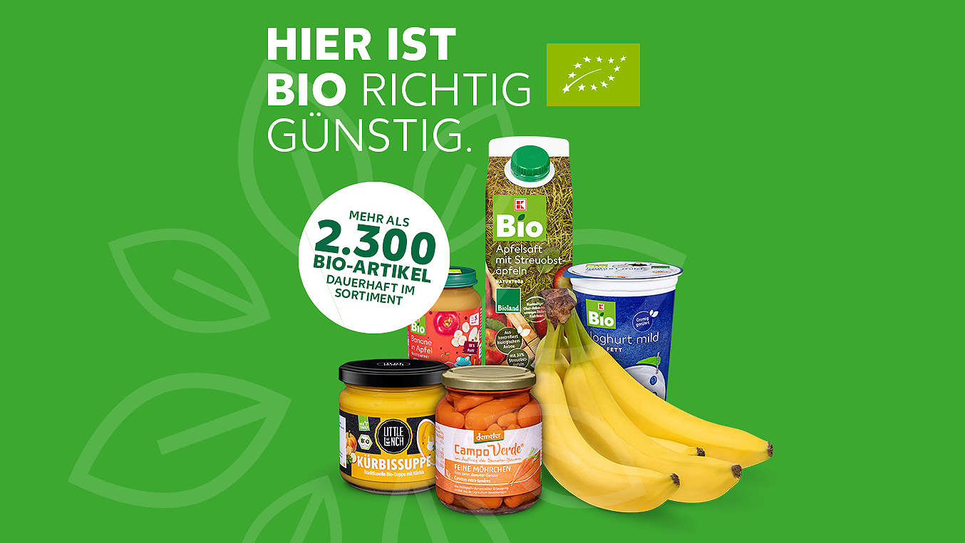 Schriftzug: Hier ist Bio richtig günstig; Abbildung: Verschiedene Bio-Artikel; Störer: Mehr als 2.300 Bio-Artikel dauerhaft im Sortiment