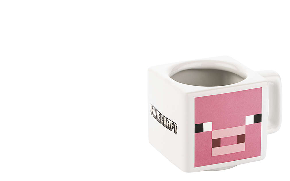 hrnek značky Minecraft