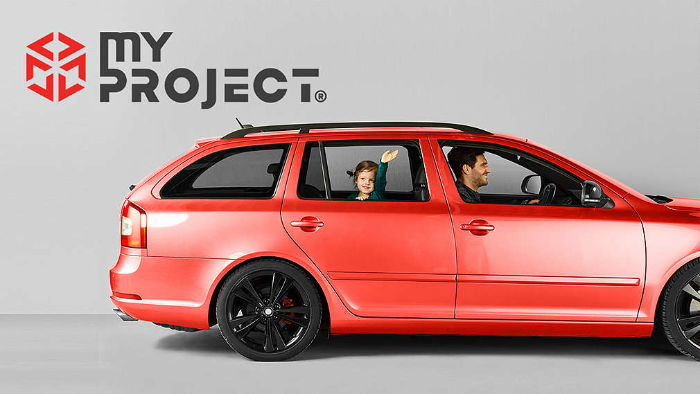 Изображение на автомобил и логото на MyProject