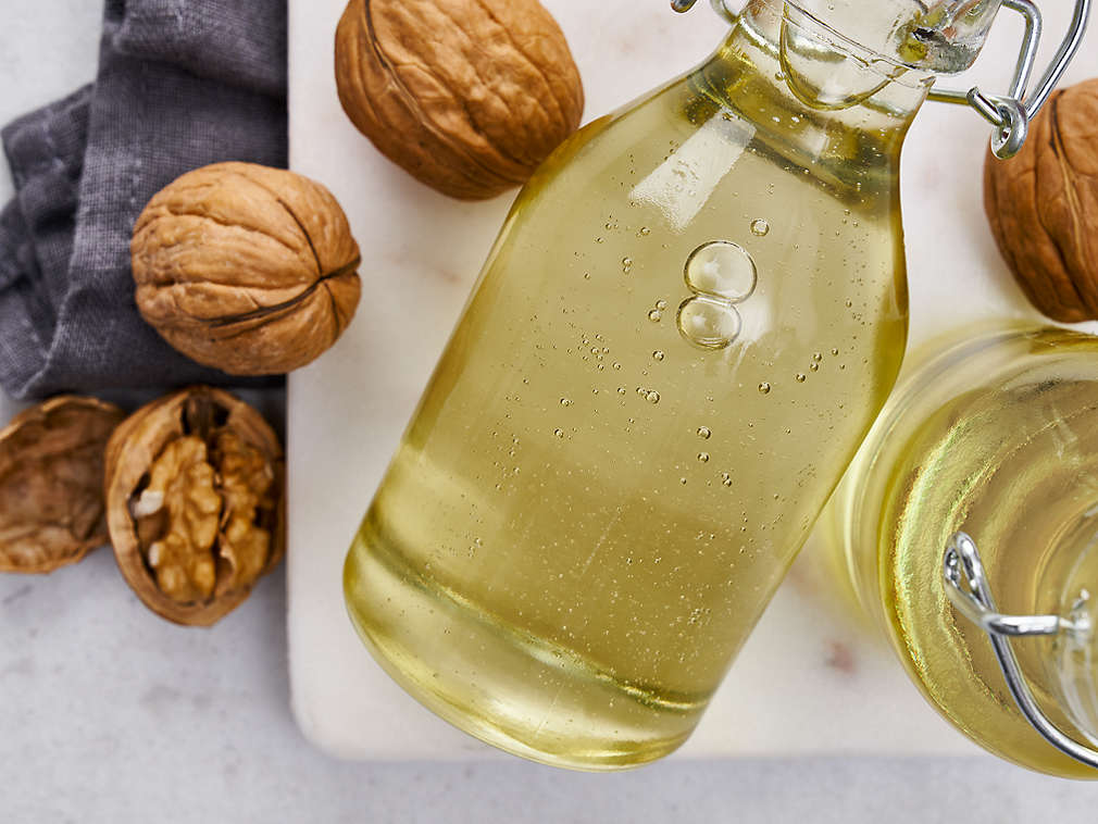 Walnussöl in der Detailansicht