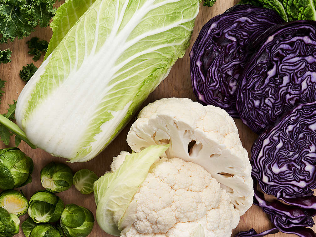 Свежая огородная капуста, подробный вид