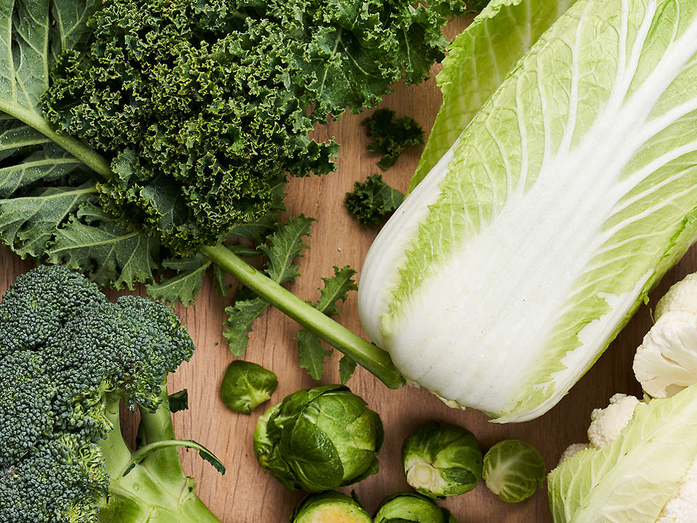 Свежая огородная капуста, подробный вид