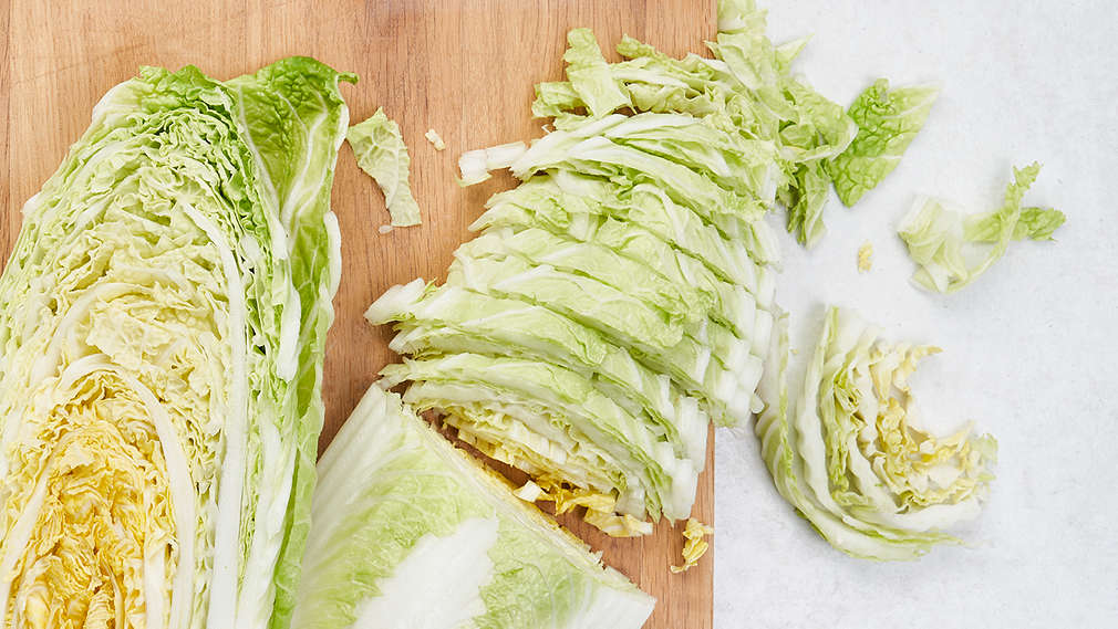 Изображение с китайской капустой