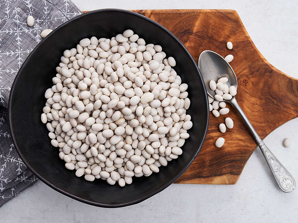 Свежая белая фасоль, подробный вид